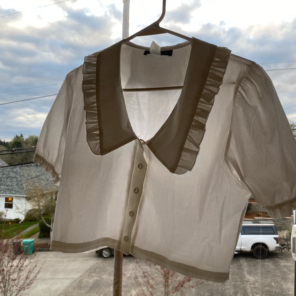 COPY - One By One | Medium | White| Milkmaid Collar Crop Top